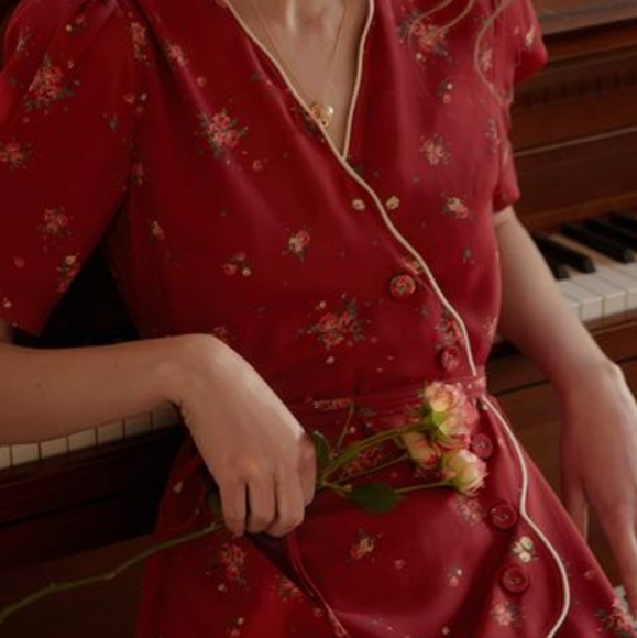 NWT Red floral blouse from simple retro - Picture 6 of 6